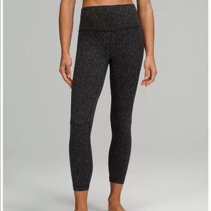 Lululemon black cheetah print align 25” legging